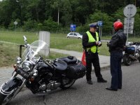 „Bezpieczny motocyklista w drodze na wakacje”