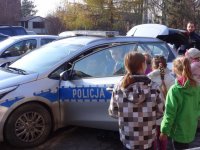 Wizyta dzieci ze SP 24 w Zabrzu w komisariacie IV Policji w Zabrzu