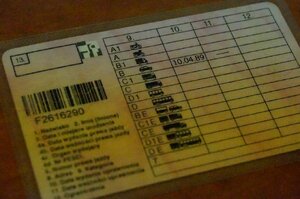 Wracał z Wielkich Derbów Śląska „na podwójnym gazie” i spowodował kolizję