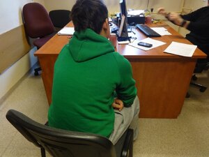 Nieletni sprawcy rozboju na 13-latkach