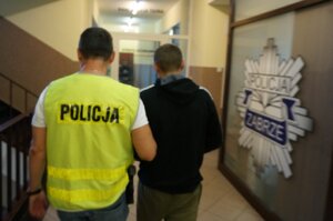 Kierował samochodem pod wpływem marihuany i z narkotykami w kieszeni