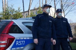 Policjanci śląskiego garnizonu w maseczkach antysmogowych