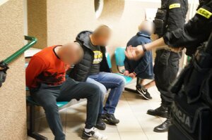 Pseudokibice, którzy napadli przedstawicieli mniejszości etnicznej zatrzymani przez zabrzańskich policjantów