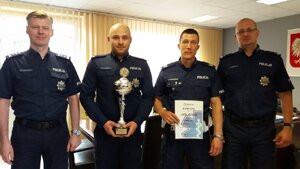 Komendant Miejski Policji w Zabrzu pogratulował zwycięzcom wojewódzkich eliminacji do V Ogólnopolskich Zawodów Ratowników Policyjnych z Kwalifikowanej Pierwszej Pomocy