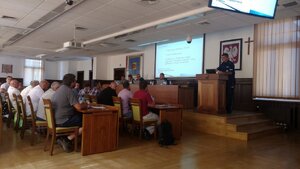 Zabrzańscy policjanci podczas debaty w Urzędzie Miejskim w Zabrzu