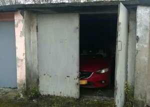 Odzyskana przez zabrzańskich policjantów skradziona mazda 6