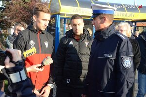 Policyjna akcja profilaktyczna "Przejście oddaj pieszym"