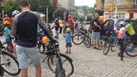 Zabrzańscy policjanci podczas zabezpieczania rajdów rowerowych