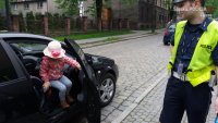 Policjanci zabrzańskiej drogówki podczas &quot;Tygodnia Bezpiecznego Przedszkolaka&quot;