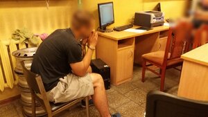 Mężczyzna podejrzany o kradzież pojazdu w czasie policyjnych czynności