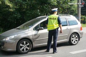 Policjant zabrzańskiej drogówki podczas działań