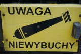 Tablica informacyjna &quot;Uwaga niewybuch&quot;