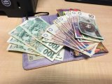 Odnaleziony przez policjantów OPP Katowice portfel