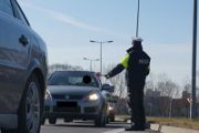 Policjant drogówki podczas działań