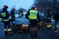 policjanci na miejscu zdarzenia