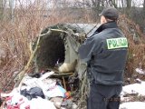 Zabrzańscy policjanci i pracownik socjalny podczas ogólnopolskiego liczenia osób bezdomnych