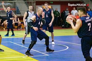 Policjanci podczas IV Mistrzostw Polski Policji w Koszykówce o Puchar Komendanta Głównego Policji ,,Sianów 2019".