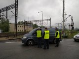Zabrzańscy policjanci i funkcjonariusze SOK podczas kontroli drogowych w trakcie działań &amp;amp;quot;Bezpieczny przejazd&amp;amp;quot; w rejonie przejazdów kolejowych