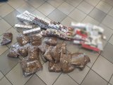 zdjęcie kolorowe: nielegalne wyroby tytoniowe