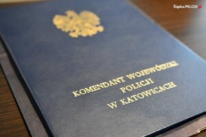 Zdjęcie kolorowe: rozkaz personalny