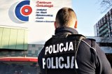 zdjęcie kolorowe: policjanci podczas akcji daj Misiaka dla dzieciaka