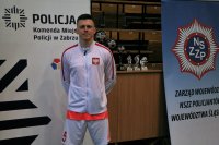 zdjęcie kolorowe: Zawodnicy podczas III Charytatywnego Turnieju Futsalu o Puchar Komendanta Miejskiego Policji w Zabrzu