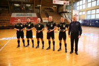 zdjęcie kolorowe: Zawodnicy podczas III Charytatywnego Turnieju Futsalu o Puchar Komendanta Miejskiego Policji w Zabrzu