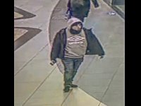 Wizerunek podejrzewanego o dokonanie kradzieży rozbójniczej.