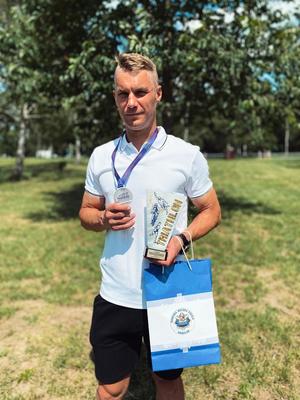 Policjant podczas zawodów sportowych