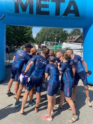Policjant podczas zawodów sportowych