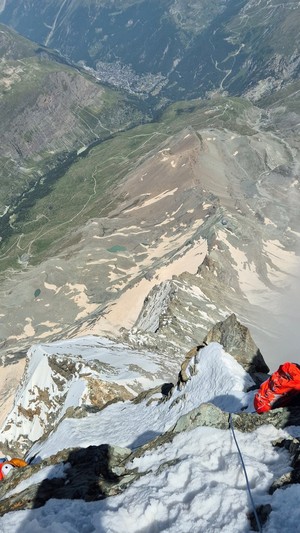 Zdjęcie przedstawiające widok z  wyprawy na górę Matterhorn