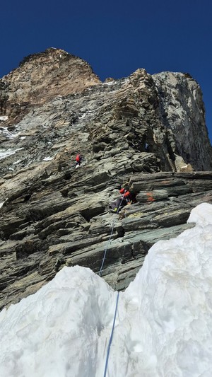 Zdjęcie przedstawiające widok z  wyprawy na górę Matterhorn