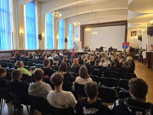 Na zdjęciu uczestnicy debaty społecznej