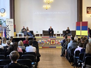 Na zdjęciu uczestnicy debaty społecznej