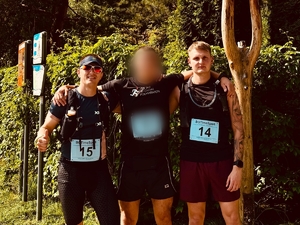 Policjanci podczas Wojewódzkiego Półmaratonu Górskiego.