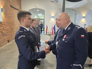 na zdjęciu osoby podczas święta policji w Zabrzu
