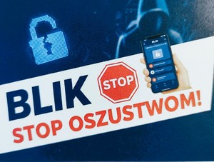grafika z napisem stop oszustwom na blika