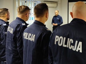 Na zdjeciu policjanci podczas szkolenia
