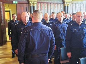 na zdjęciu policjanci podczas narady rocznej w muzeum górnictwa węglowego