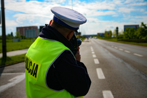 policjant na drodze