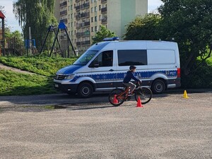 osoby na egzaminie  praktycznym na kartę rowerową