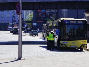 kontrola na  dworcu autobusowym
