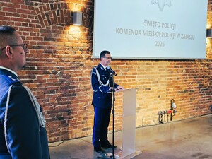uczestnicy obchodów święta policji w zabrzu