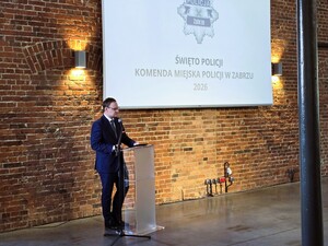 uczestnicy obchodów święta policji w zabrzu